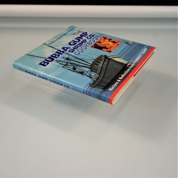The Bubba Gump Shrimp Co. Cookbook Recipes and Reflections from FORREST GUMP - Picture 3 of 10